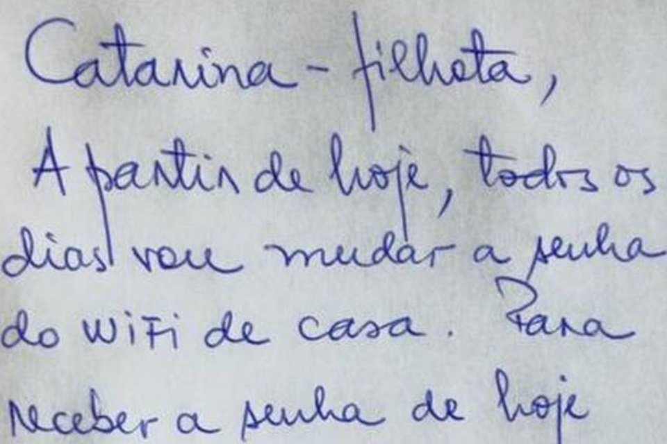 Pai do ano troca senha do WiFi diariamente para filhota ajudar em casa – TecMundo