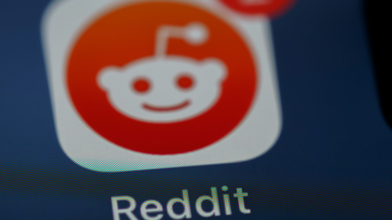 OpenAI garante parceria importante com Reddit